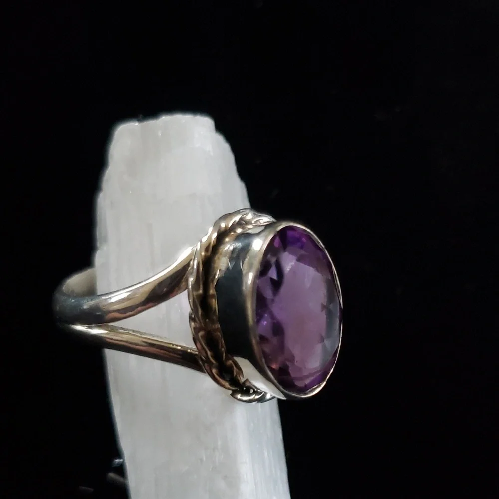 Faceted Amethyst Ring. Sterling Silver. Vintage. - Picture 6 of 7